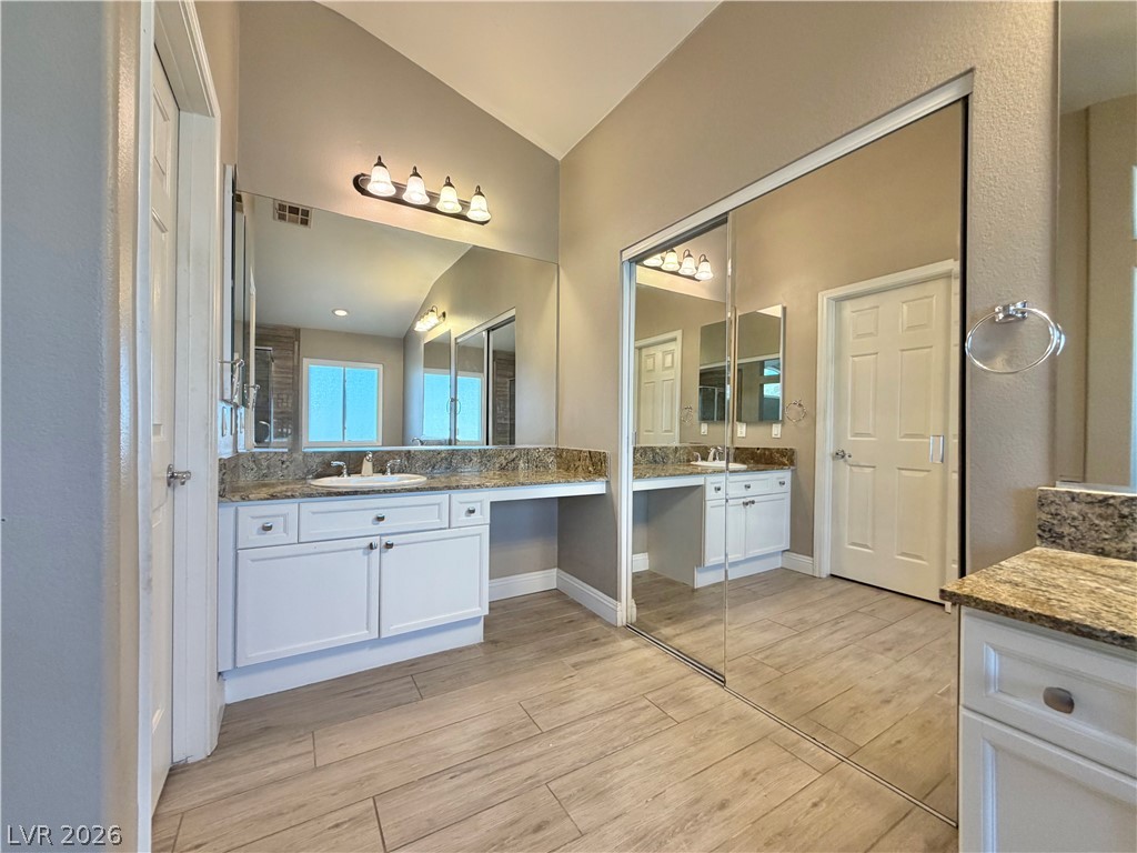 2317 Thayer Avenue Property Photo 13