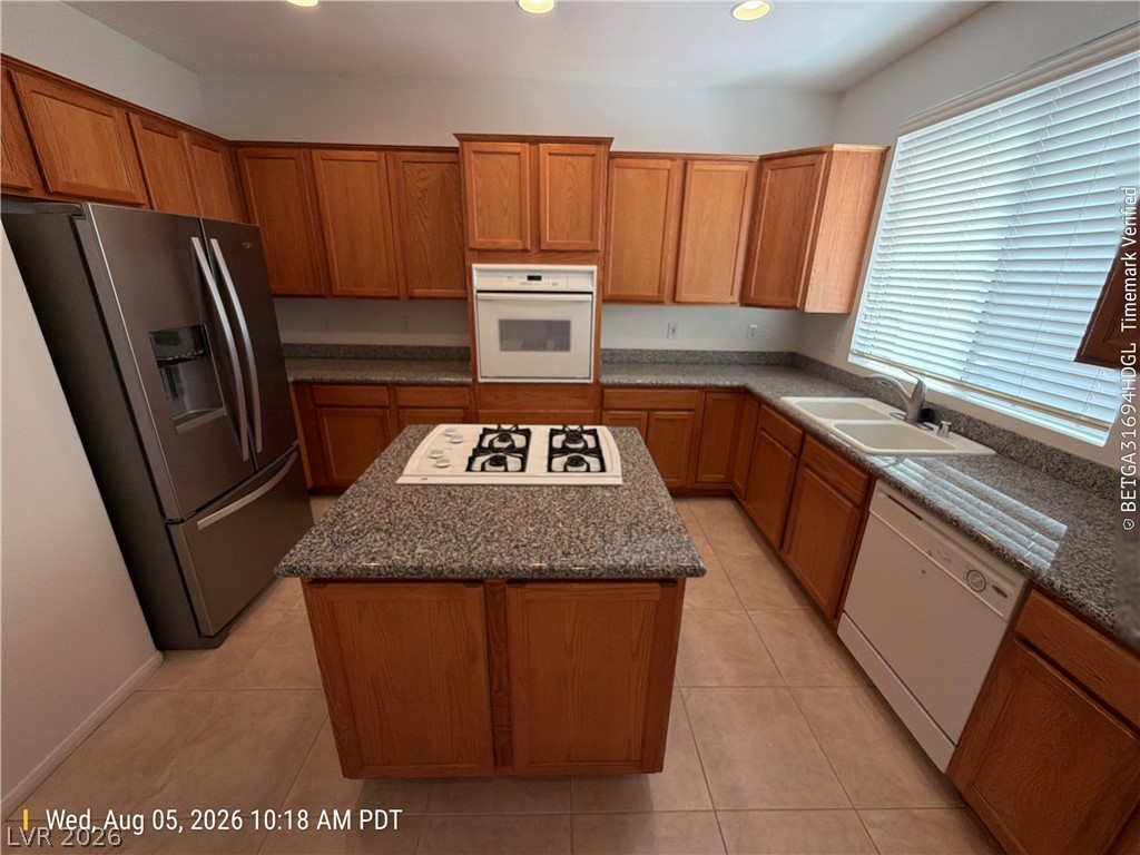 11765 Via Esperanza Avenue Property Photo 6