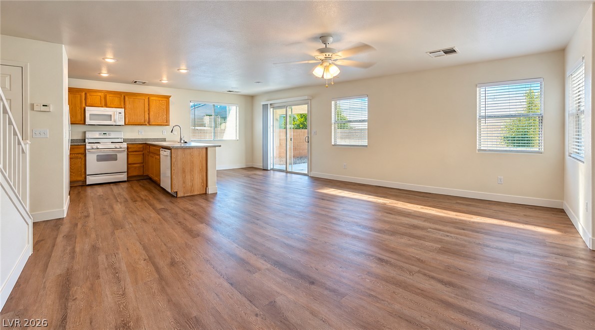 11970 Giles Street Property Photo 6