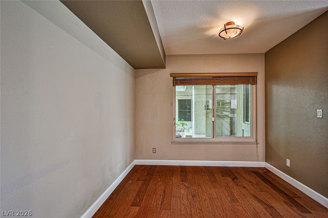 2657 Seashore Drive Property Photo 16