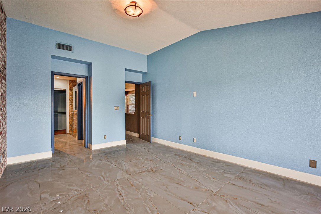 2657 Seashore Drive Property Photo 18