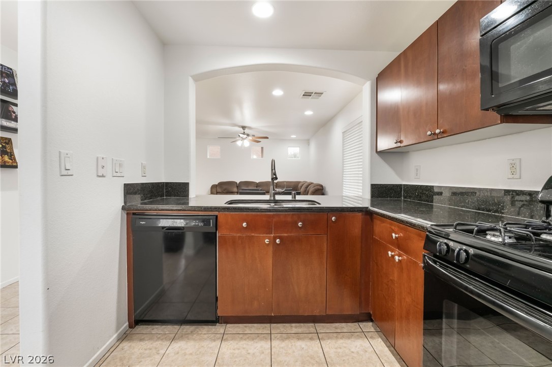 9132 Gabardine Avenue Property Photo 10