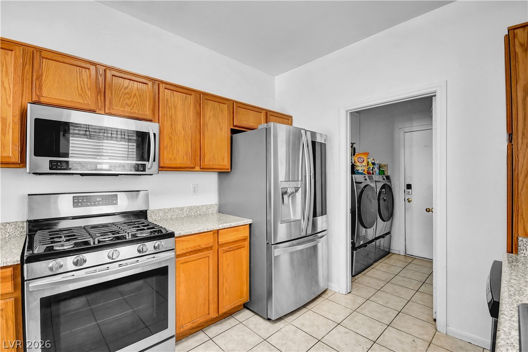 5129 Coral Beach Street Property Photo 8