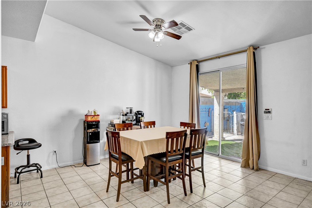 5129 Coral Beach Street Property Photo 12