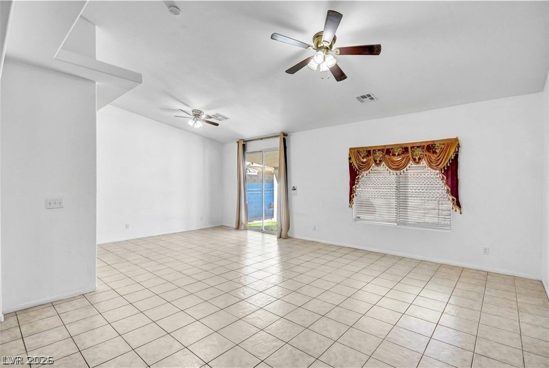 5129 Coral Beach Street Property Photo 18