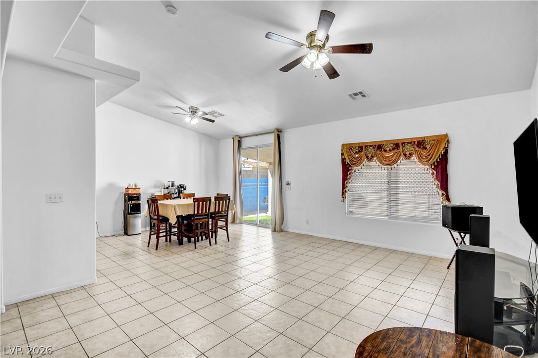 5129 Coral Beach Street Property Photo 19