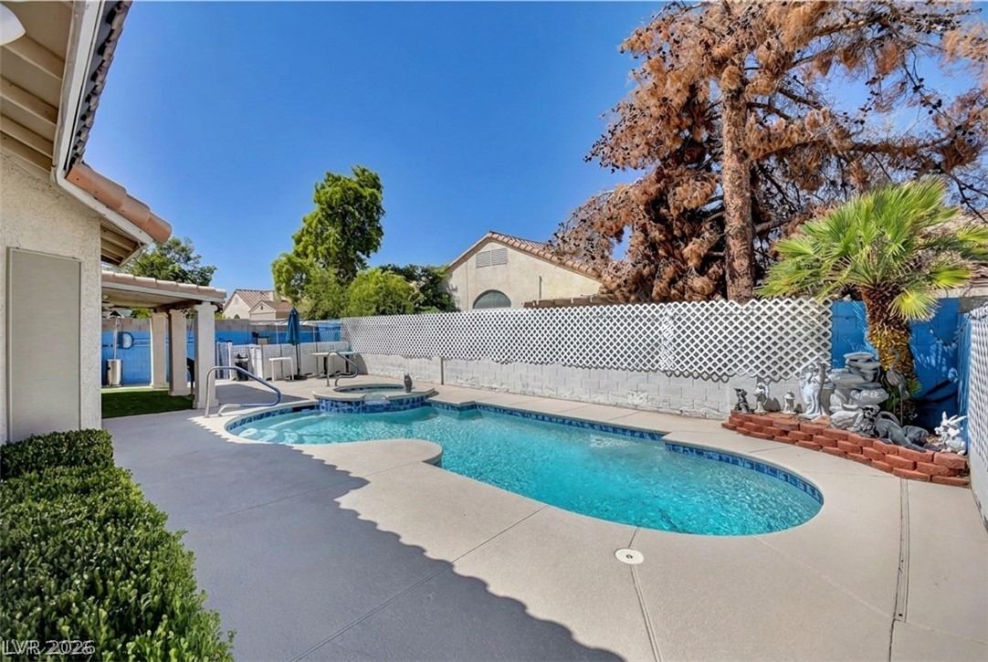 5129 Coral Beach Street Property Photo 45