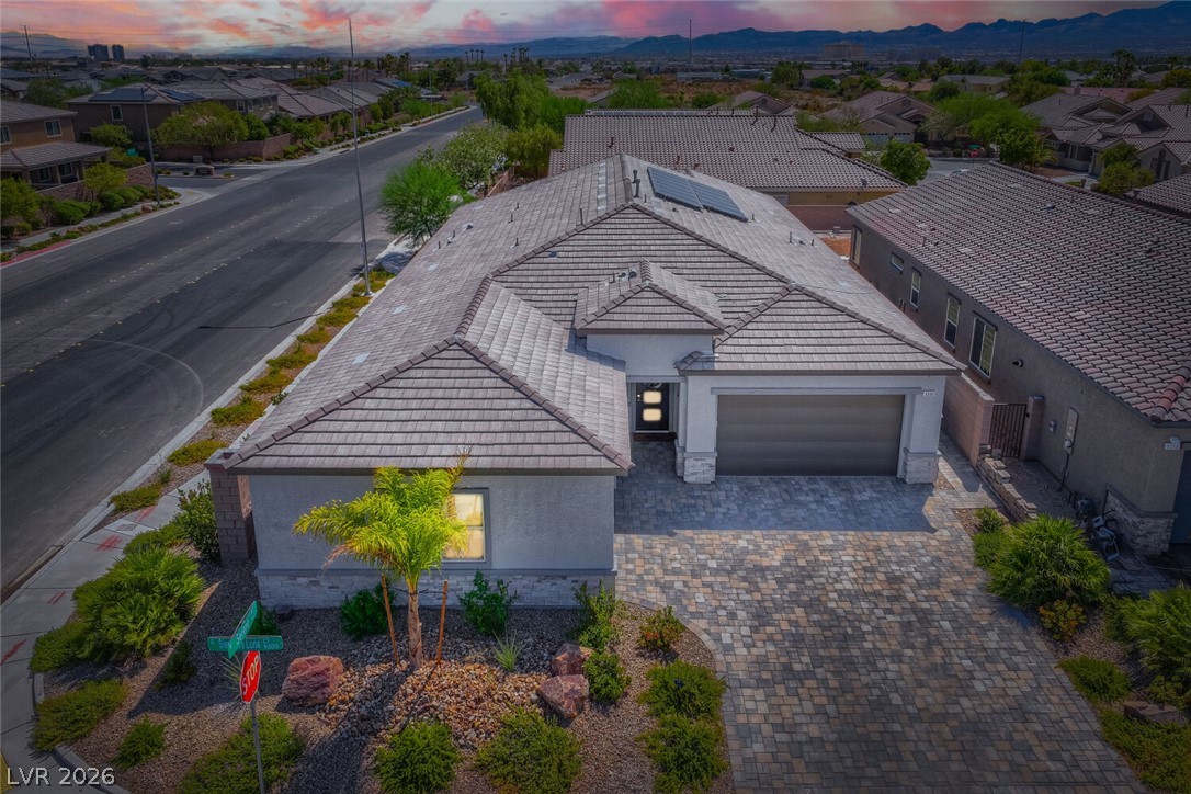 9306 Sierra De Luna Court Property Photo 3