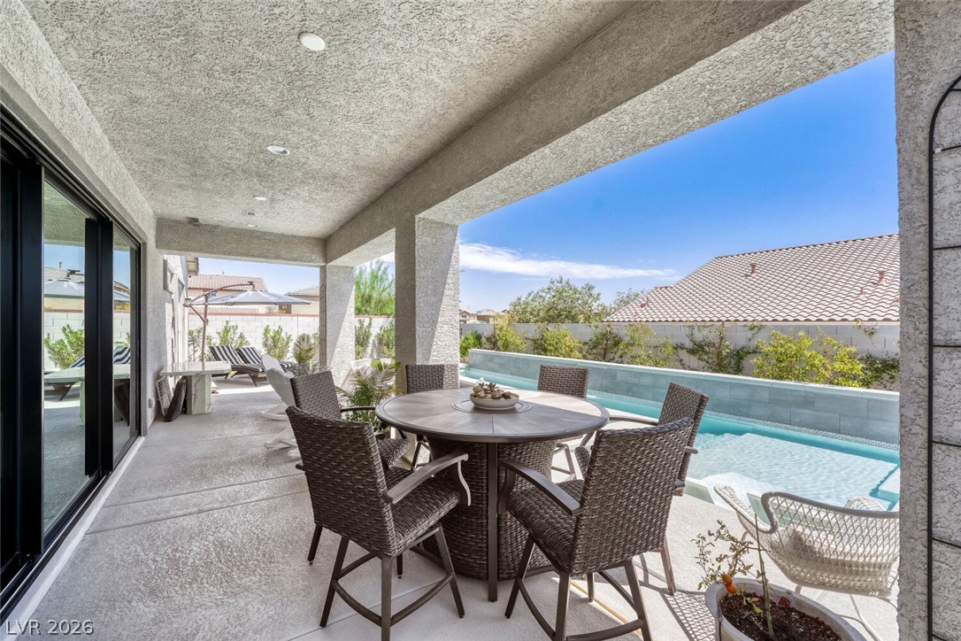 9306 Sierra De Luna Court Property Photo 19