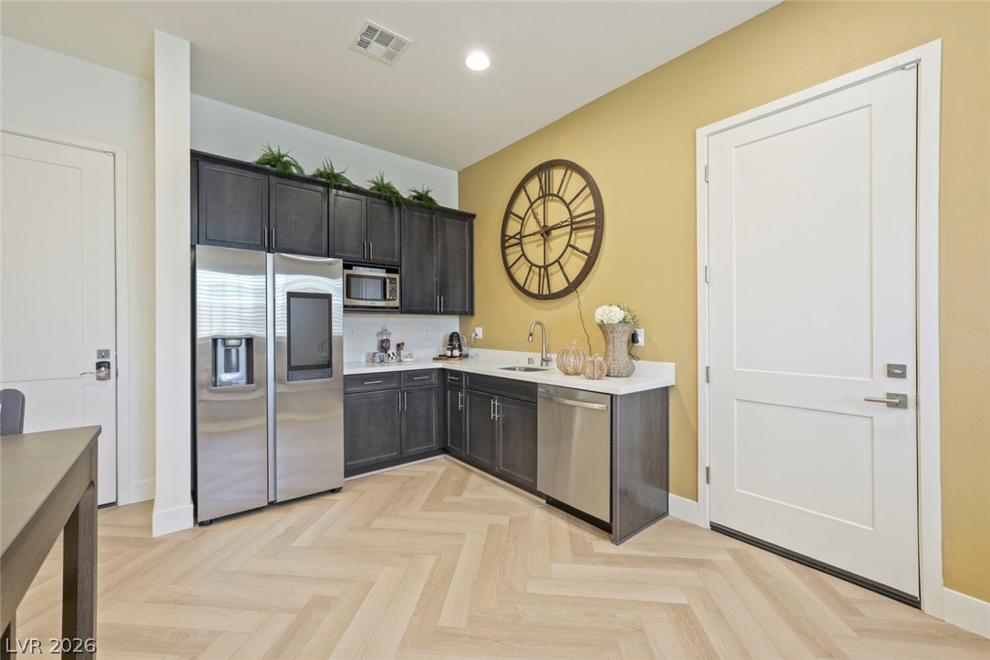 9306 Sierra De Luna Court Property Photo 34
