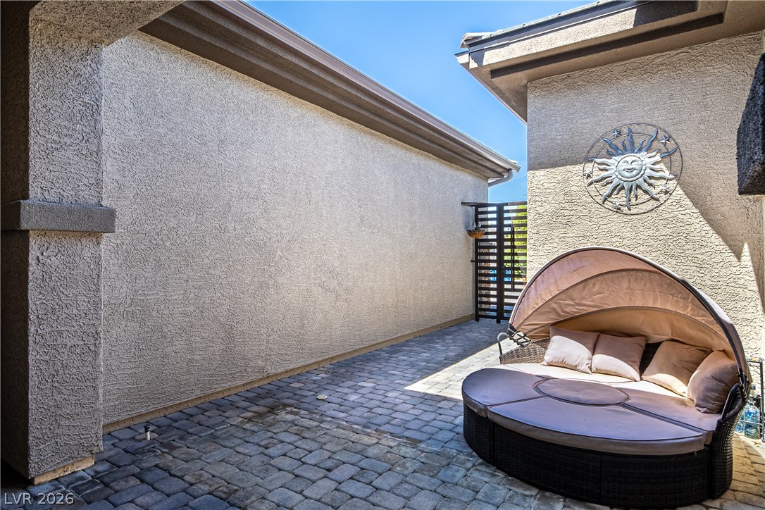 7441 Deschutes Circle Property Photo 8