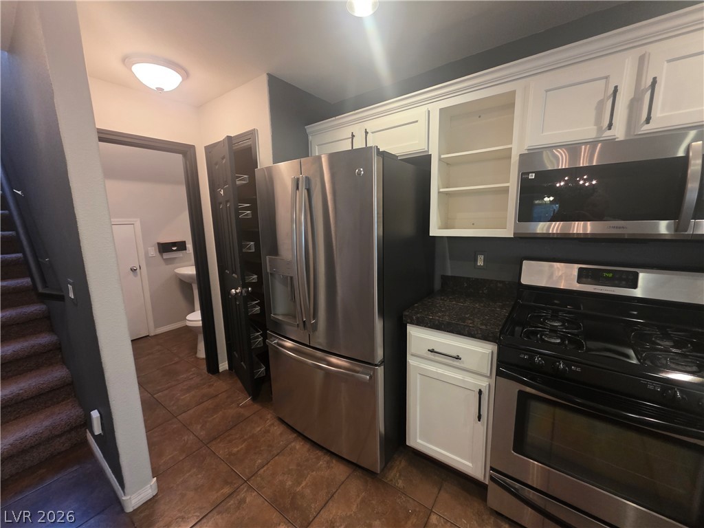6939 Smiling Cloud Avenue Property Photo 11