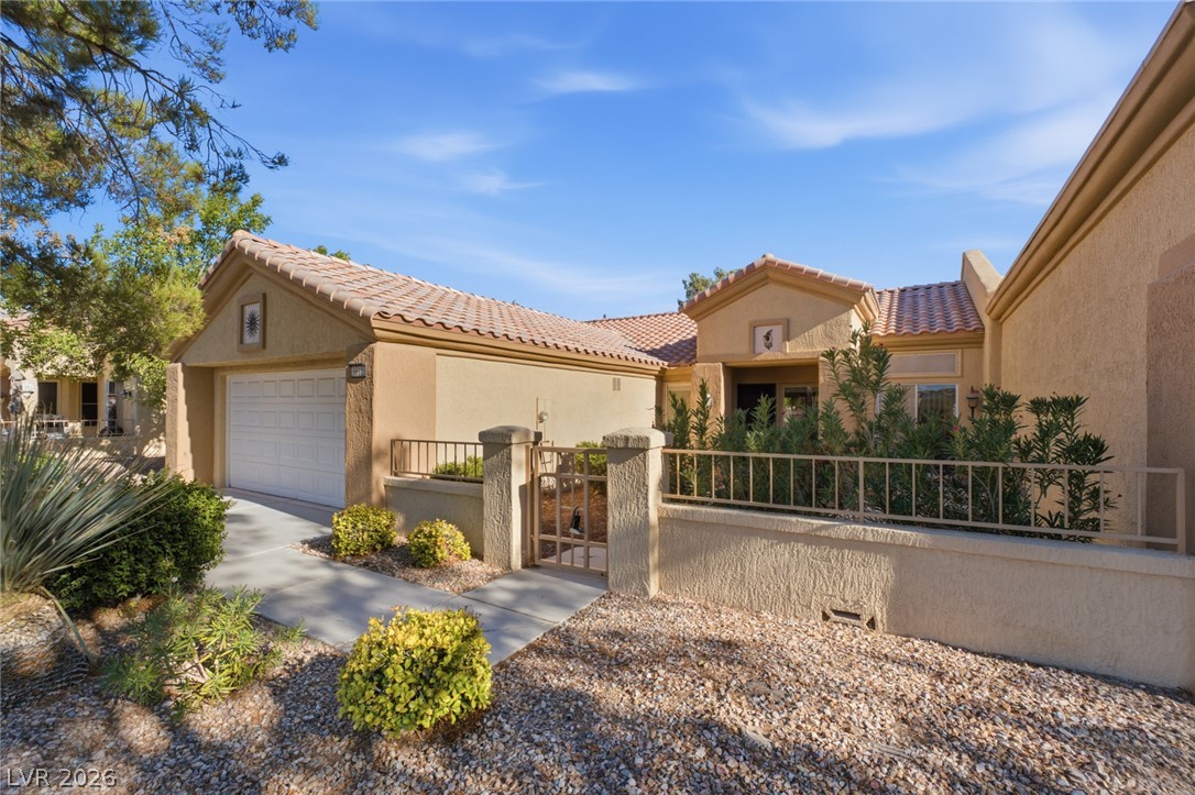 9812 Villa Ridge Drive Property Photo 2