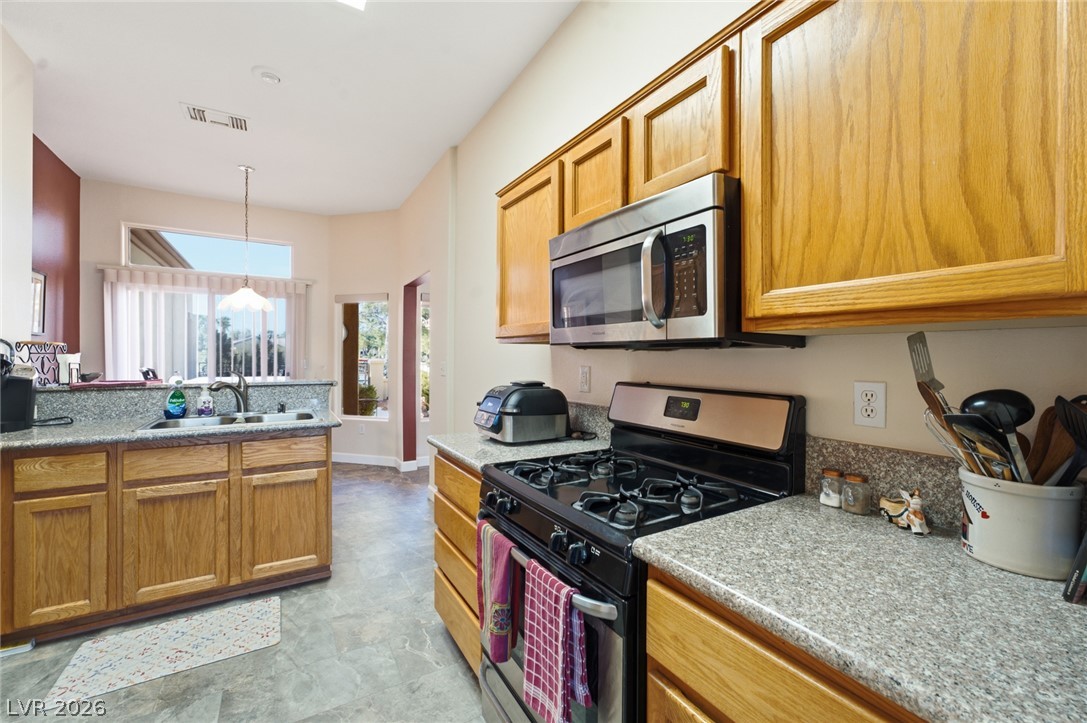 9812 Villa Ridge Drive Property Photo 11