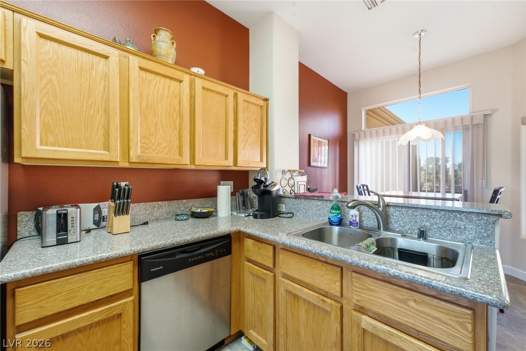 9812 Villa Ridge Drive Property Photo 15