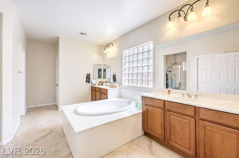 8213 Bay Dunes Street Property Photo 16