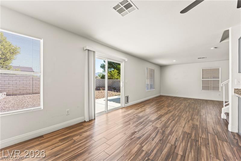 8708 Majestic Pine Avenue Property Photo 4