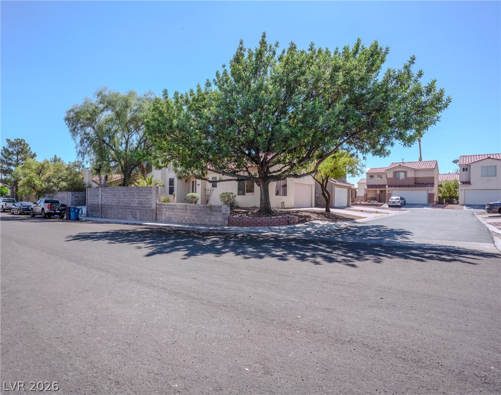 7252 Wandering Star Court Property Photo 4