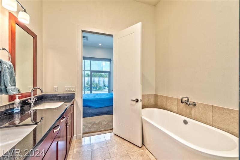 4585 Dean Martin Drive 202 Property Photo 13