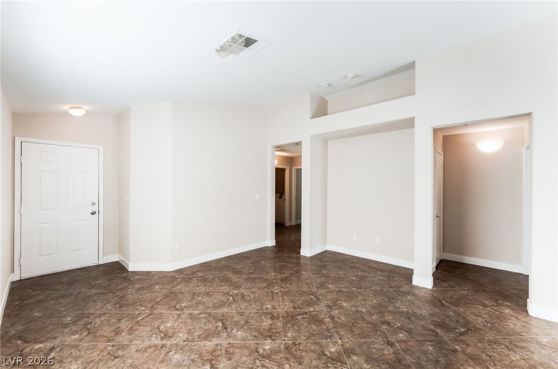 5424 Eagle Claw Avenue Property Photo 4