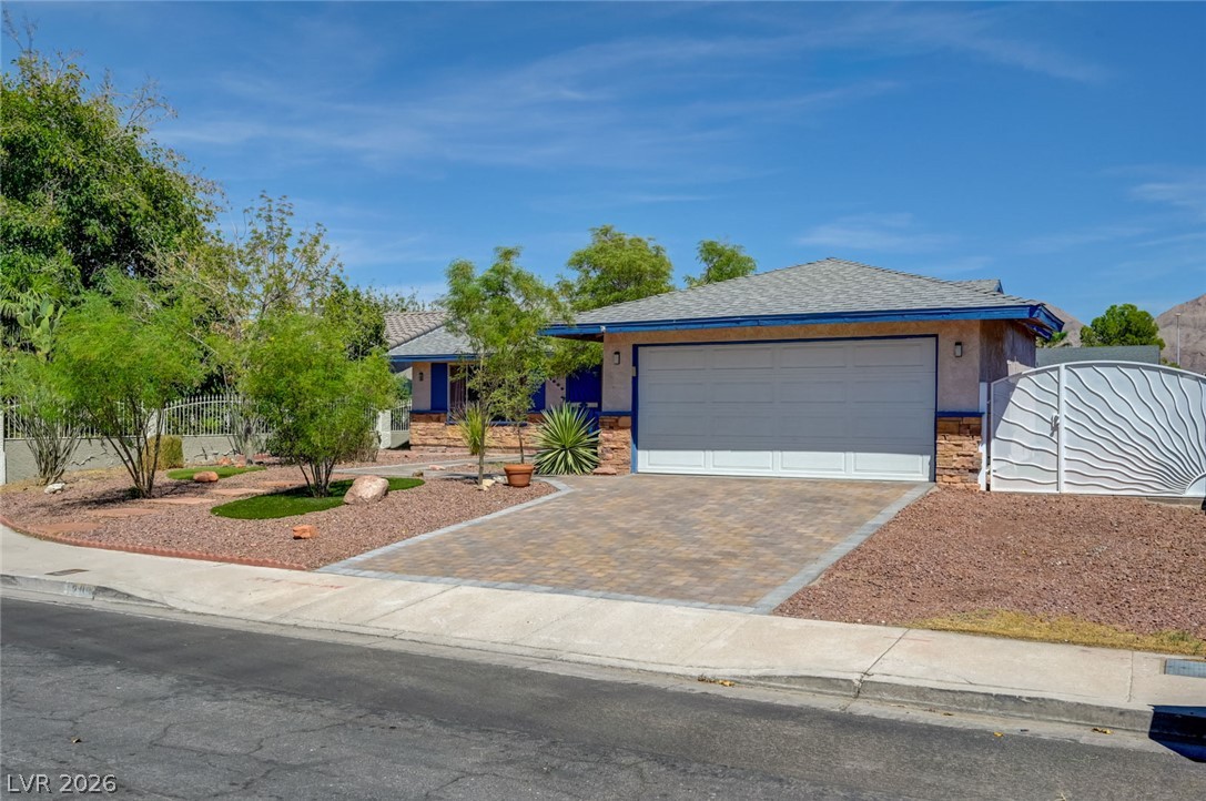 1209 Meadbrook Street Property Photo 2