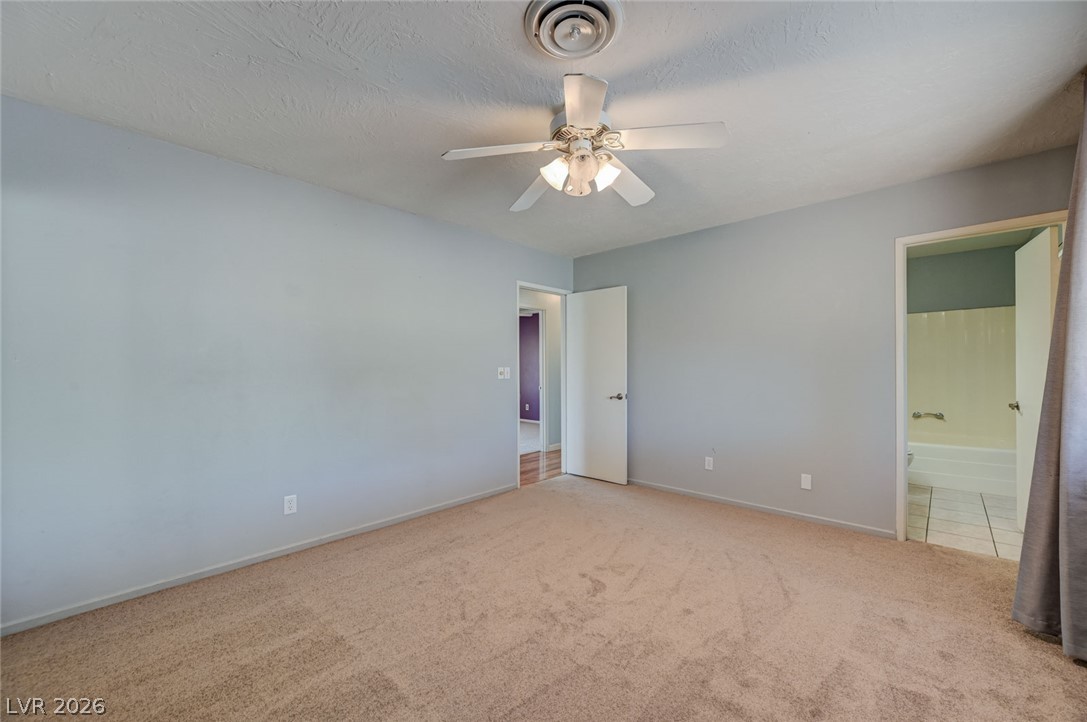 1209 Meadbrook Street Property Photo 23