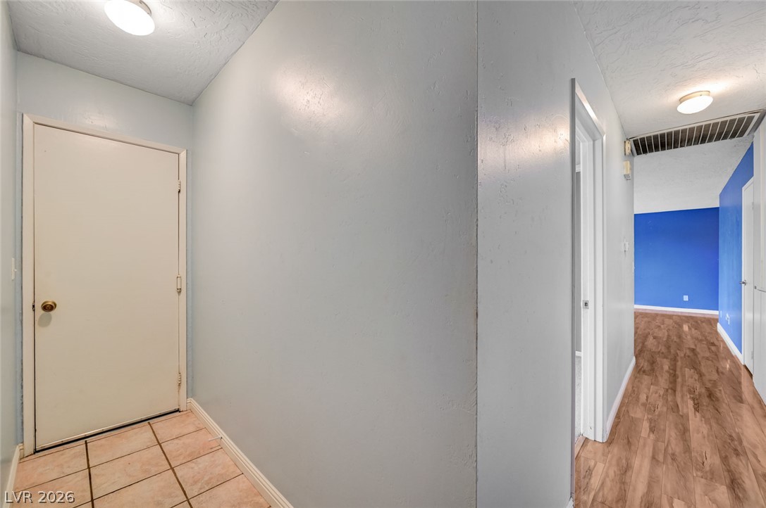 1209 Meadbrook Street Property Photo 31
