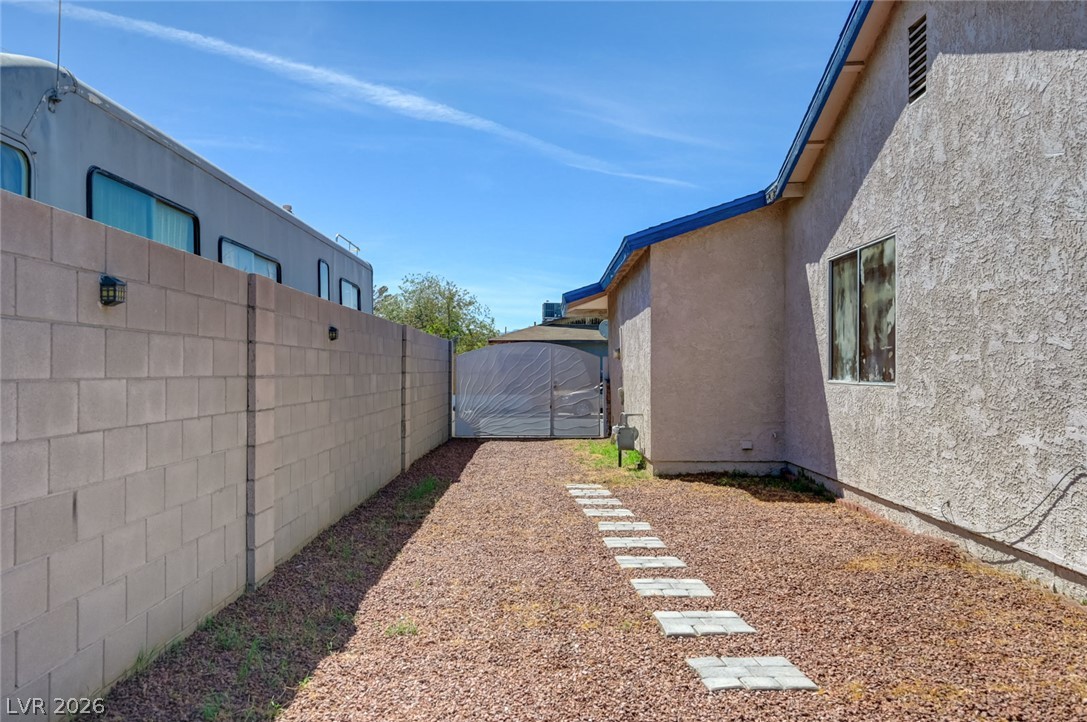 1209 Meadbrook Street Property Photo 40
