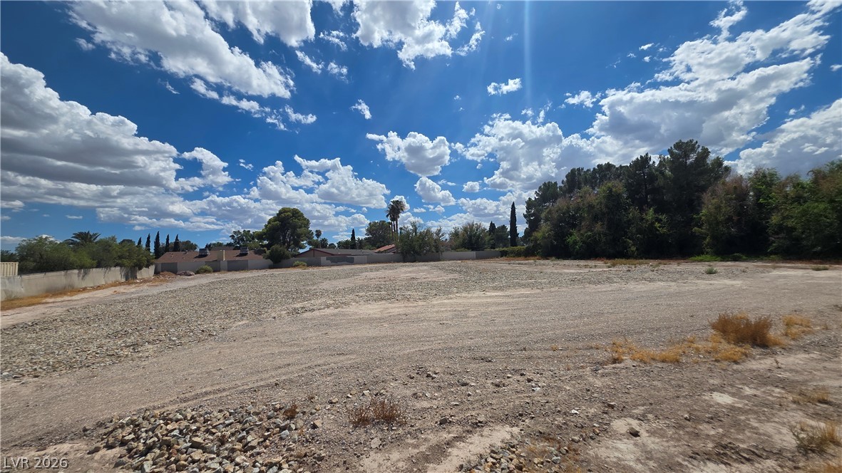 3995 West Vegas Drive Property Photo 1