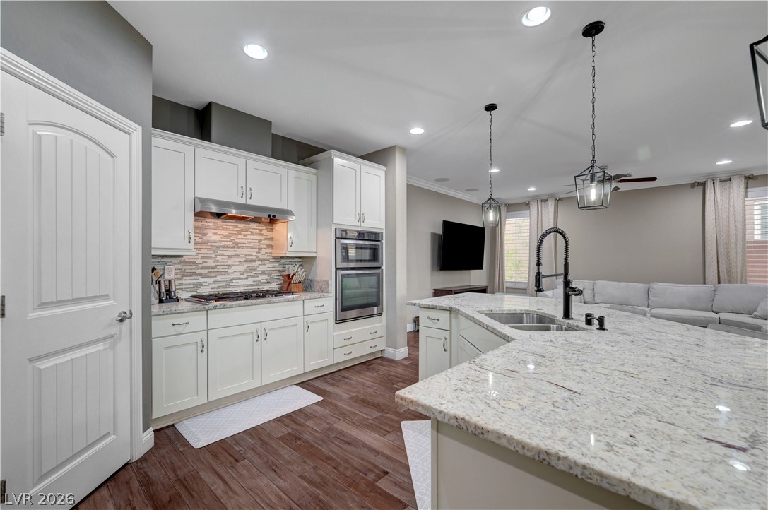 7694 Canyon Diablo Road Property Photo 15