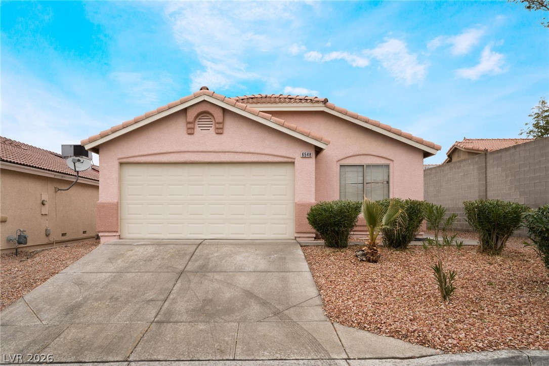 6548 Shining Sand Avenue Property Photo 2