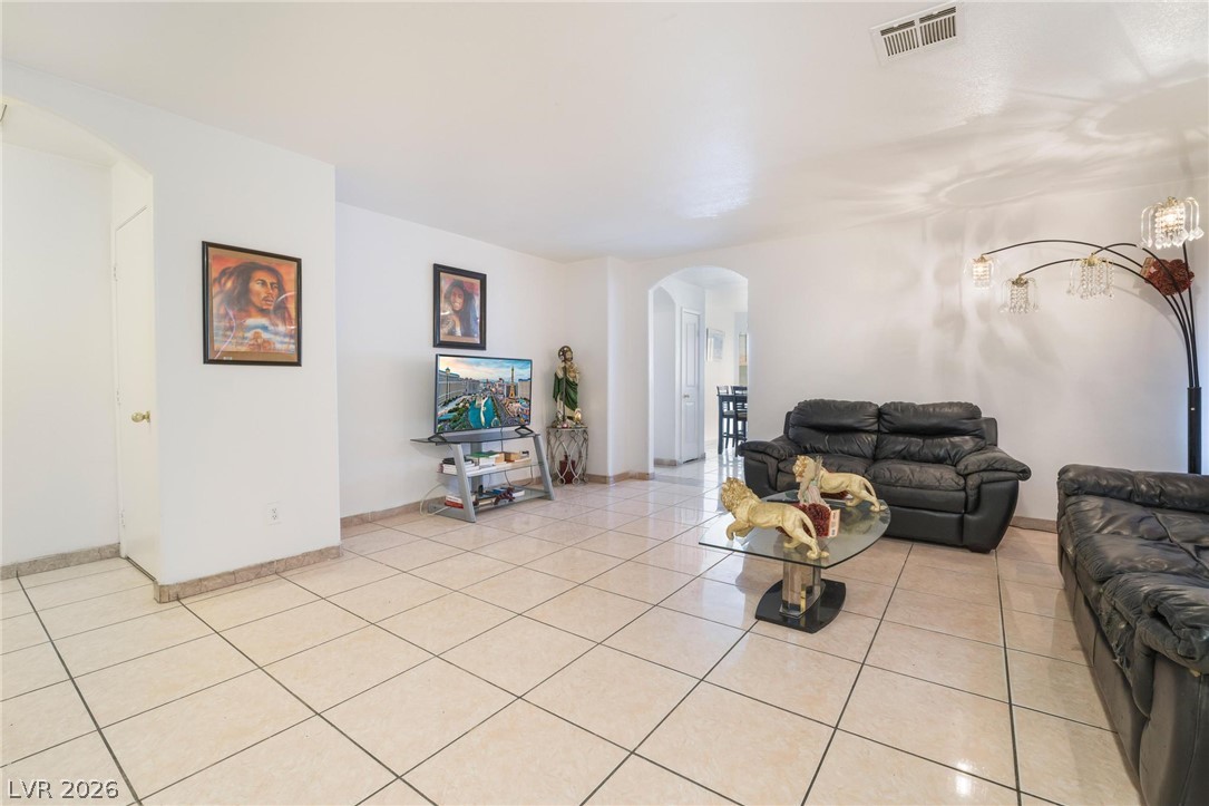 6548 Shining Sand Avenue Property Photo 6