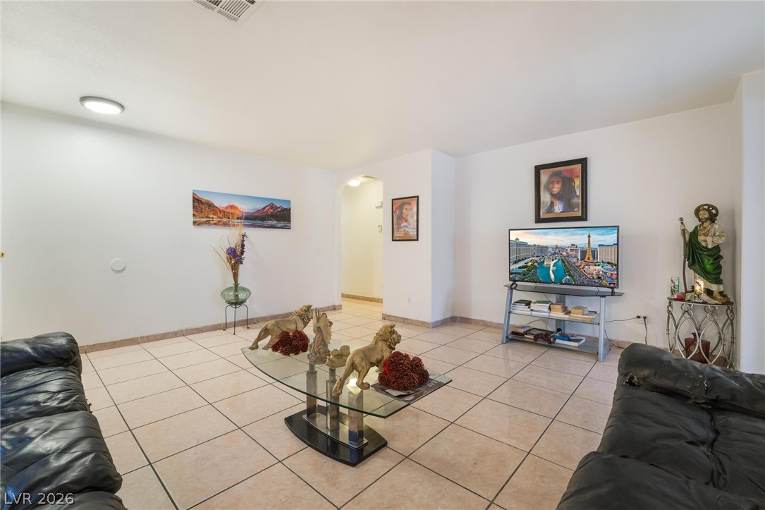 6548 Shining Sand Avenue Property Photo 7