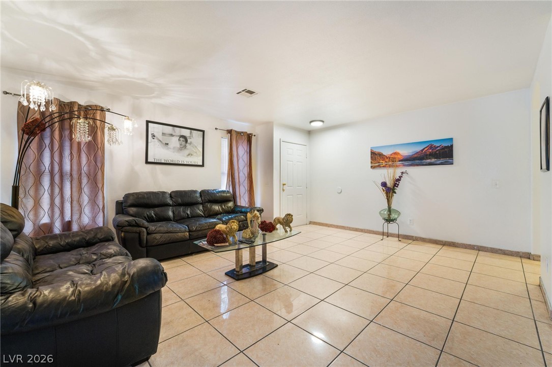 6548 Shining Sand Avenue Property Photo 8