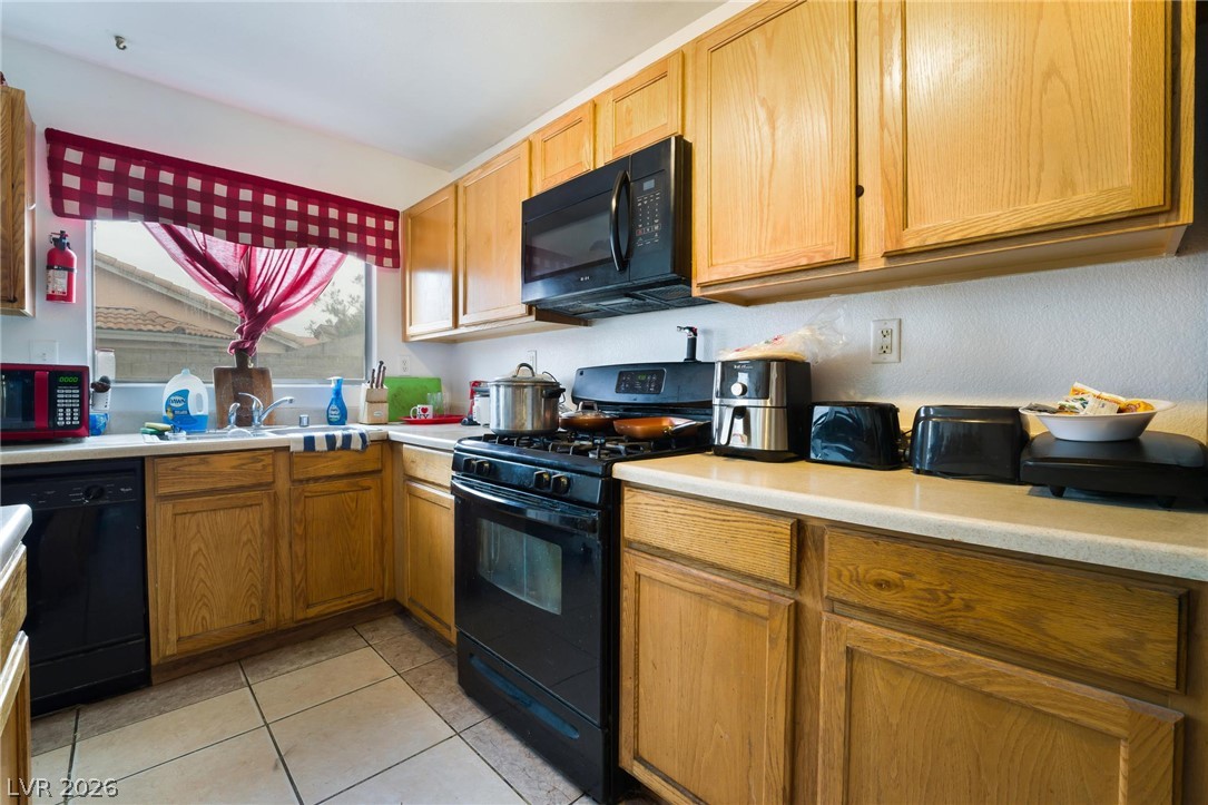 6548 Shining Sand Avenue Property Photo 11