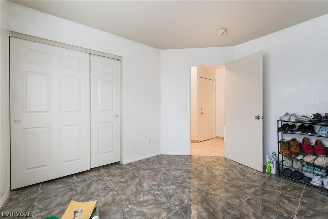 6548 Shining Sand Avenue Property Photo 24