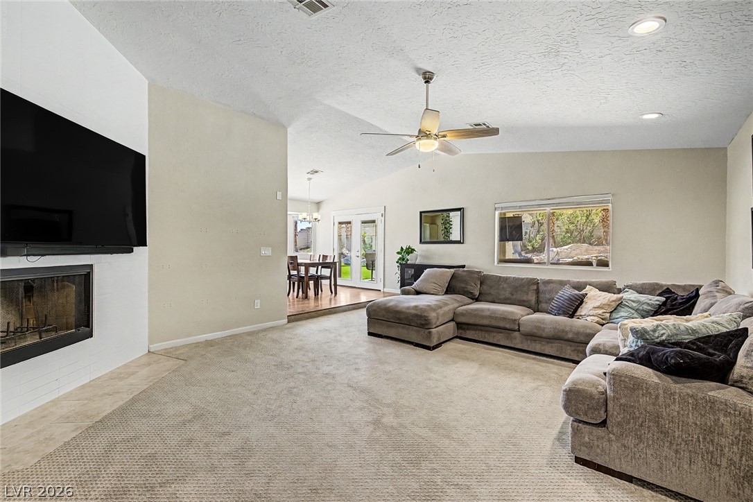 1101 Byorick Way Property Photo 4