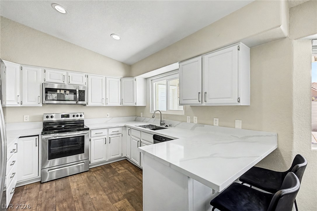 1101 Byorick Way Property Photo 11
