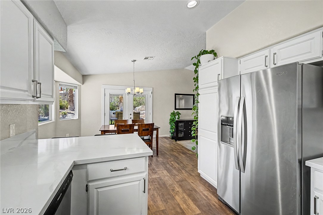 1101 Byorick Way Property Photo 13