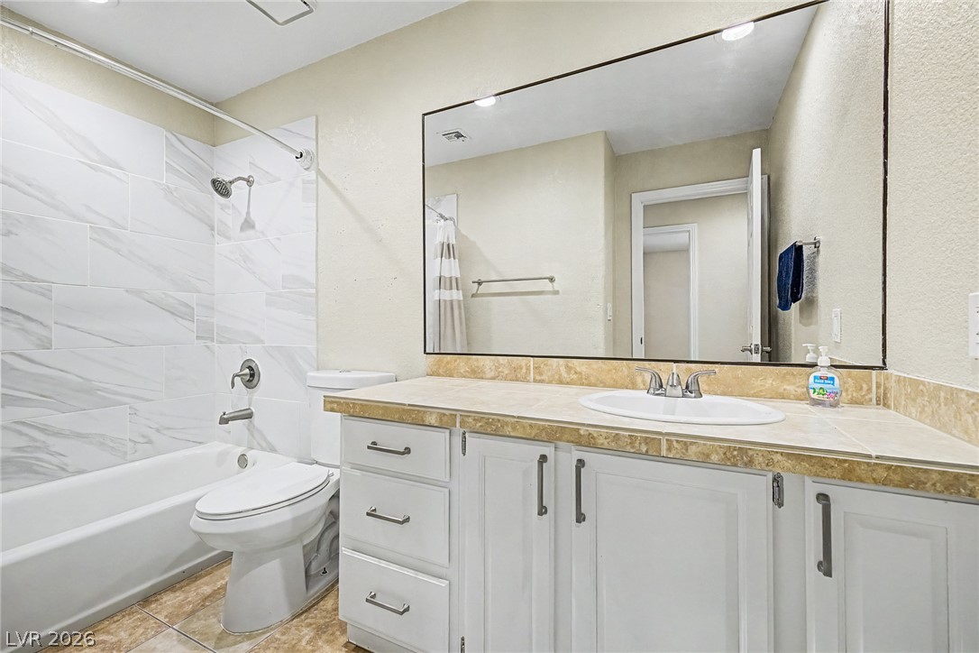 1101 Byorick Way Property Photo 23