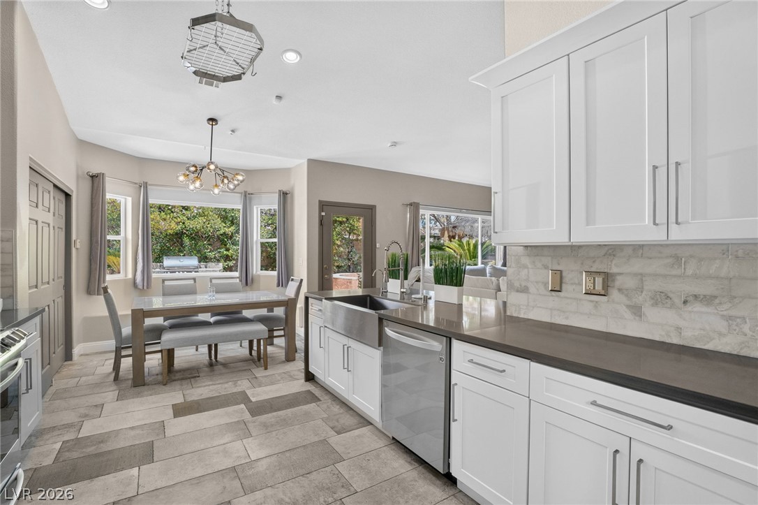 11212 Dell Cliffs Court Property Photo 1