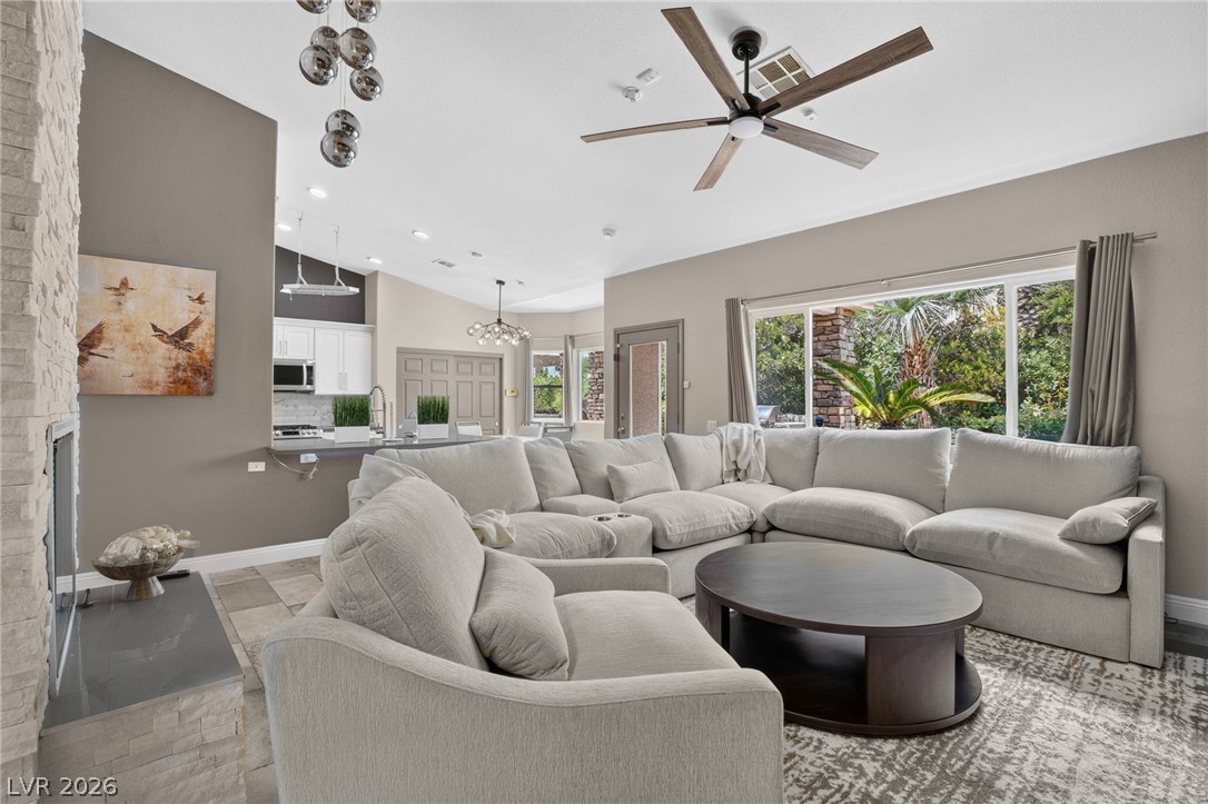 11212 Dell Cliffs Court Property Photo 18