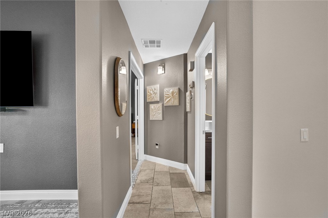 11212 Dell Cliffs Court Property Photo 24