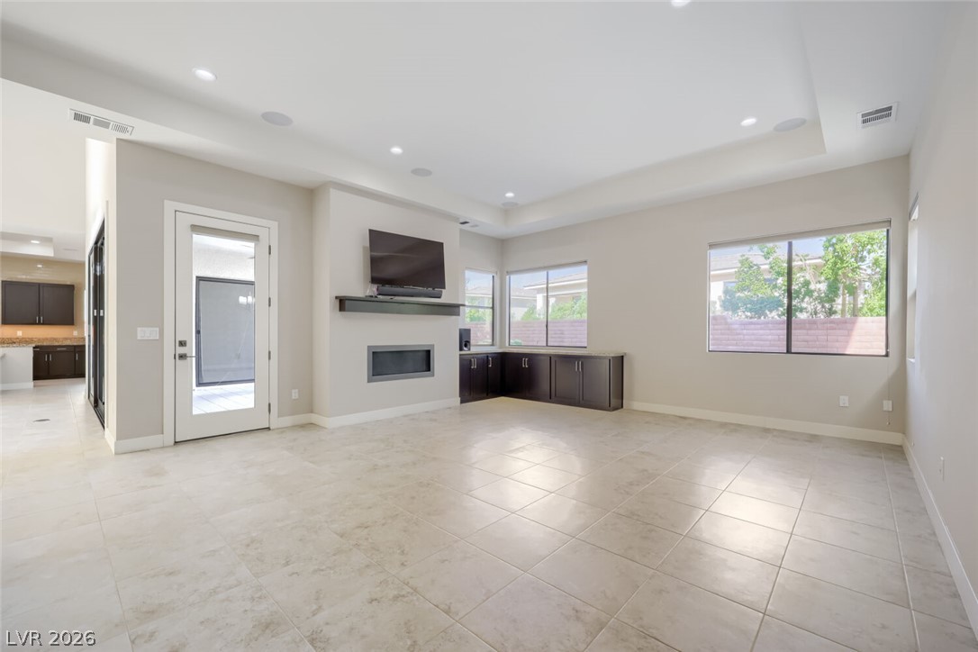 70 Grey Feather Drive Property Photo 10