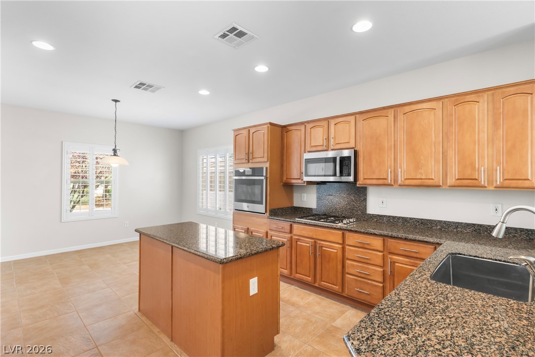 2120 Clearwater Lake Drive Property Photo 9