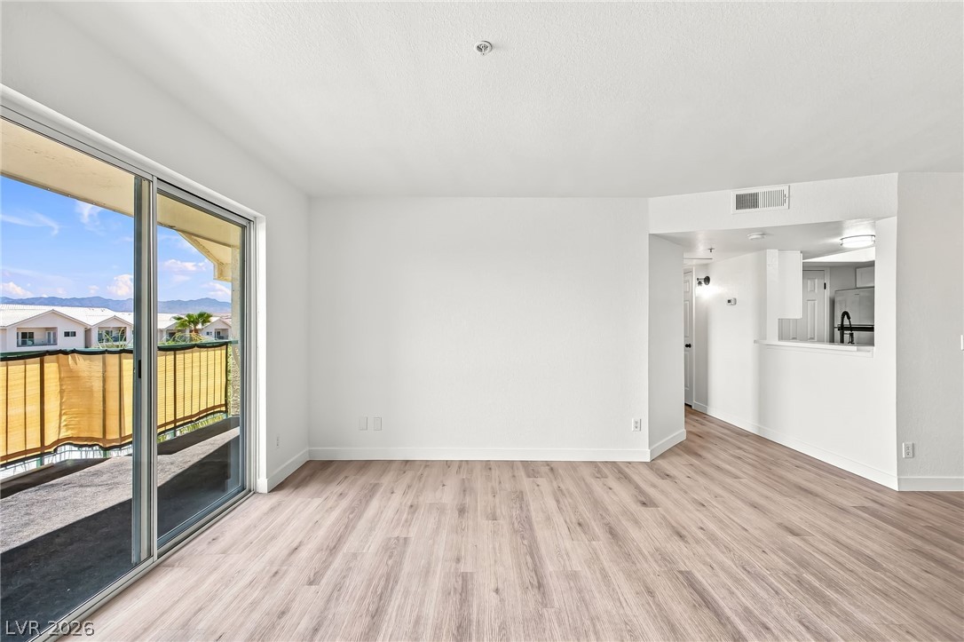 3550 Bay Sands Drive 3069 Property Photo 9