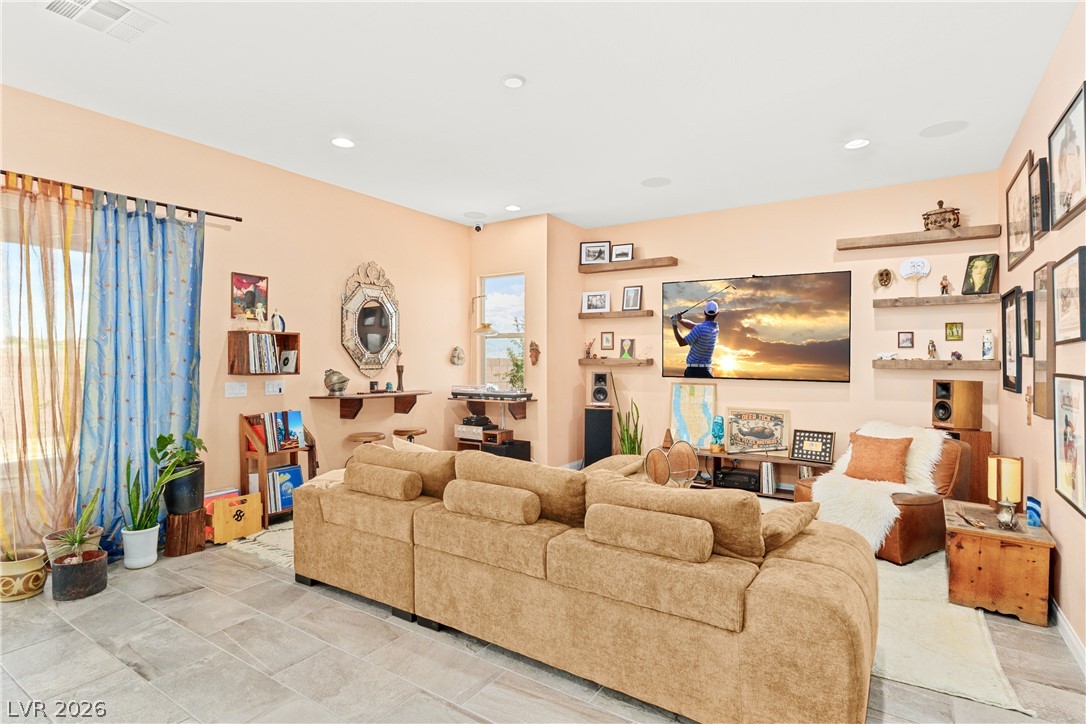 4081 Turquoise Falls Street Property Photo 8