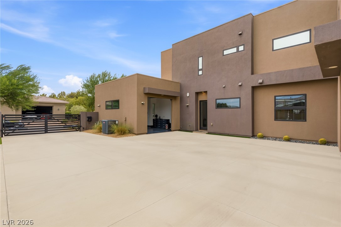 3740 Caesars Circle Property Photo 8