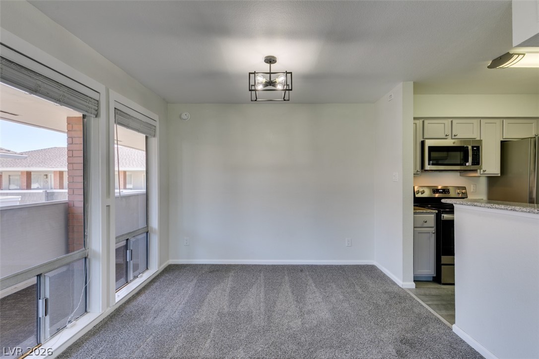 714 Oakmont Avenue 1104 Property Photo 25
