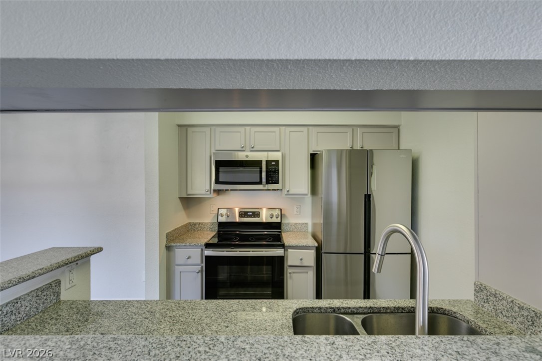 714 Oakmont Avenue 1104 Property Photo 31